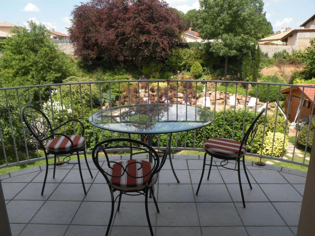 Le Moulin Du Gastronome Hotel Charnay-les-Macon Bilik gambar