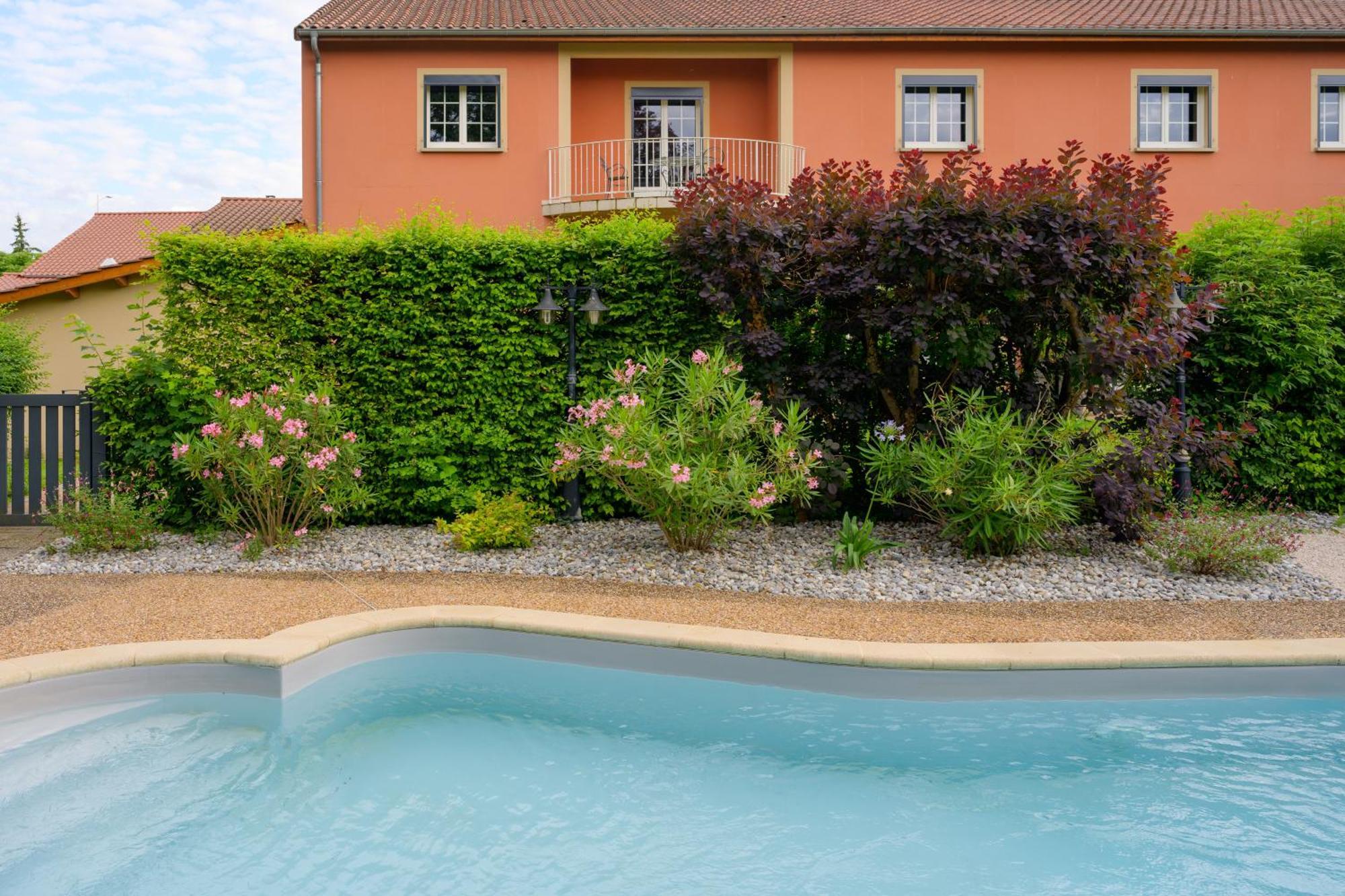 Le Moulin Du Gastronome Hotel Charnay-les-Macon Luaran gambar