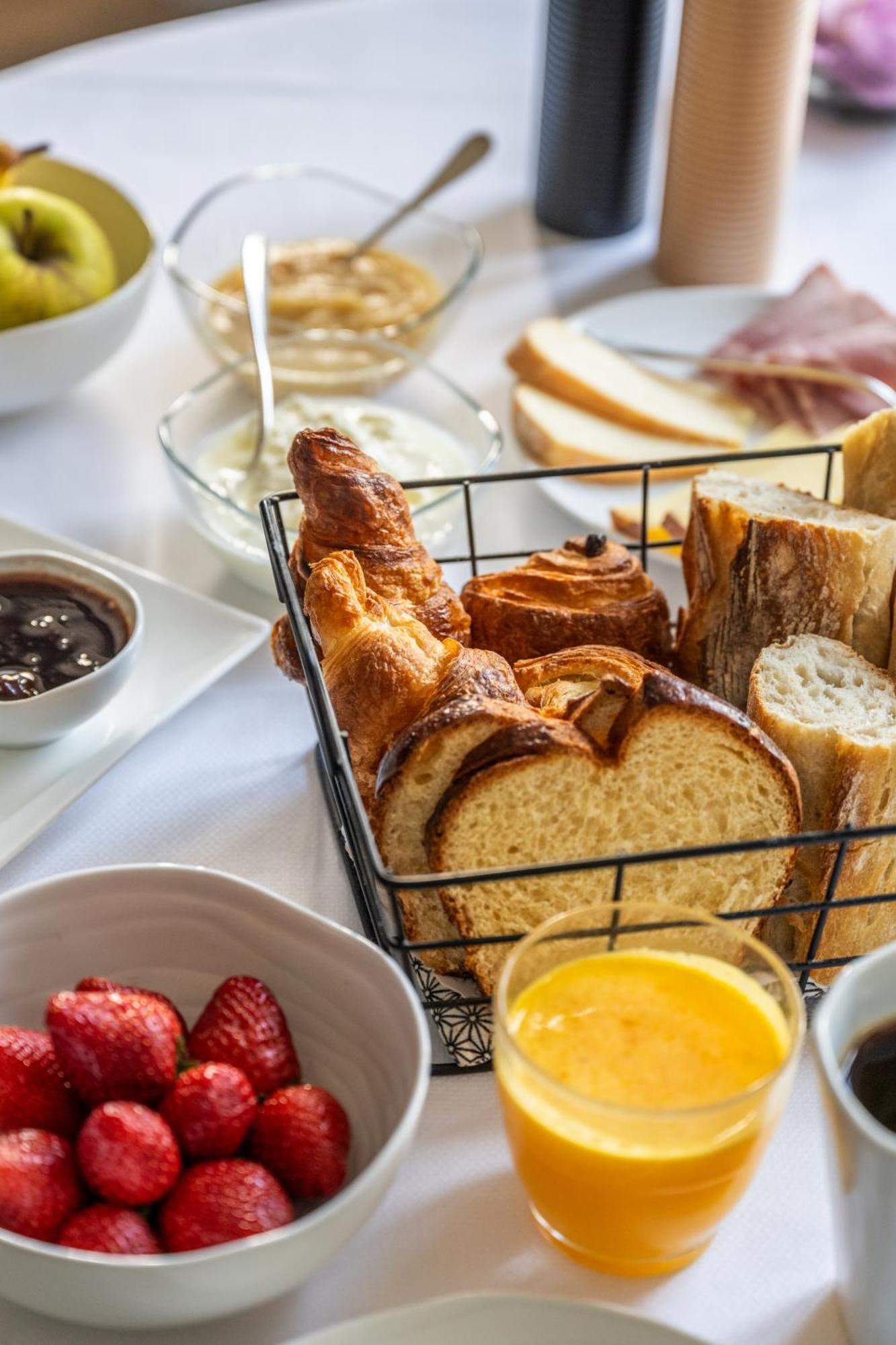 Le Moulin Du Gastronome Hotel Charnay-les-Macon Luaran gambar